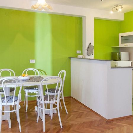Vega Apartments Podgora Exterior foto
